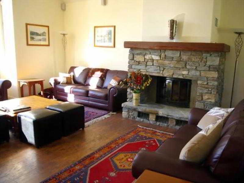 Albert Town Maple Lodge Luxury Bed & Breakfast מראה חיצוני תמונה