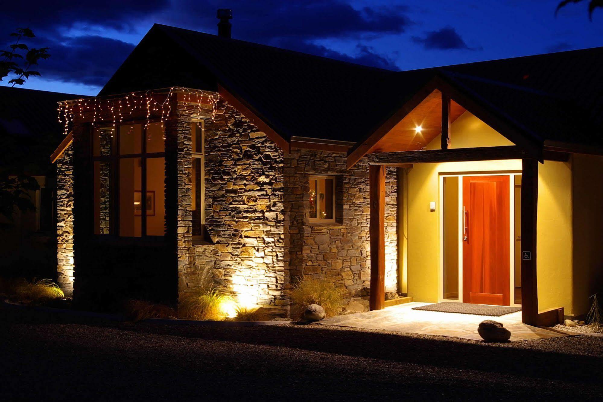 Albert Town Maple Lodge Luxury Bed & Breakfast מראה חיצוני תמונה